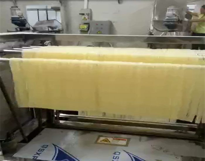 機械設(shè)備用不銹鋼管---米粉自掛機